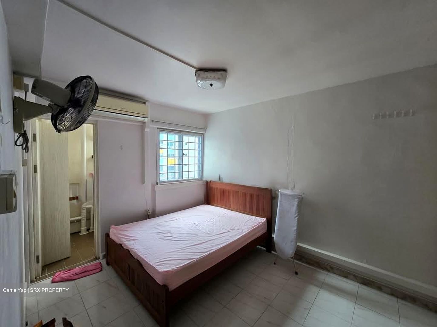 Blk 240 Gombak Gardens (Bukit Batok), HDB 3 Rooms #561591651
